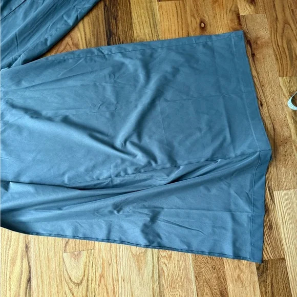 Gray Wide Leg Pants with Pleated Front - Picture 9 of 15